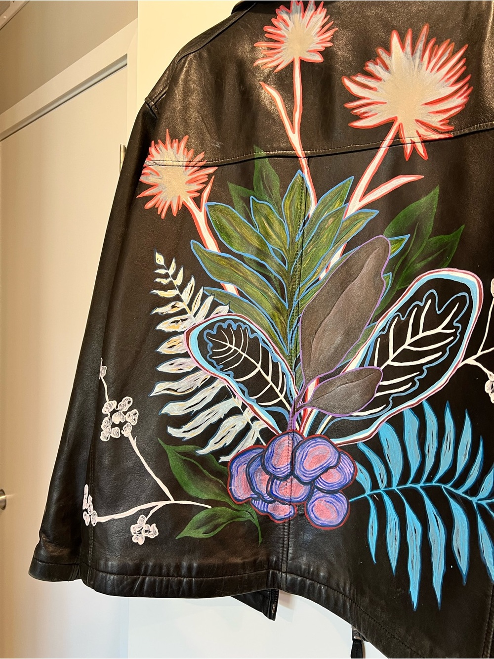 Dockers Black Leather Jacket with Hand-Painted Floral Design - Picture 8 of 8